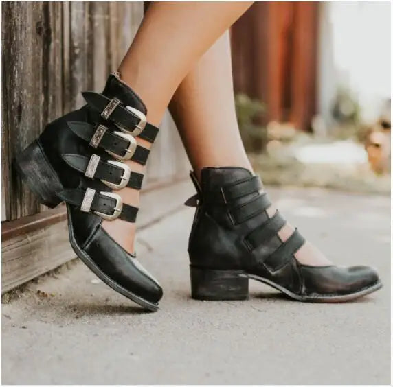 Elara - Classic Buckle Boots
